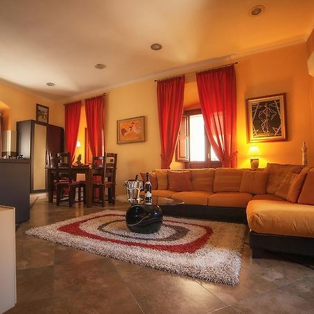 Luxury Home Bosa Apartment Экстерьер фото