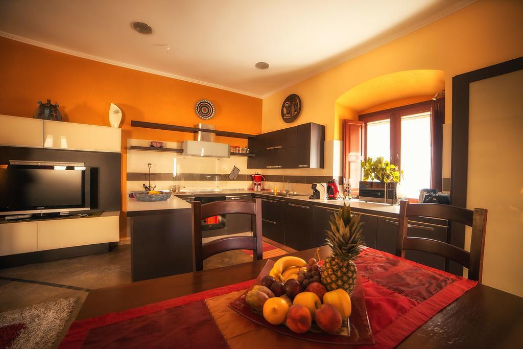 Luxury Home Bosa Apartment Экстерьер фото
